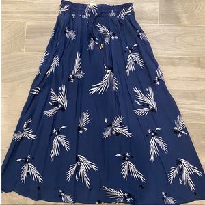 Women’s midi skirt